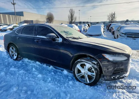 2017 Volvo S90 T5 Momentum z USA, uszkodzony, nr VIN YV1102AK3H1007136